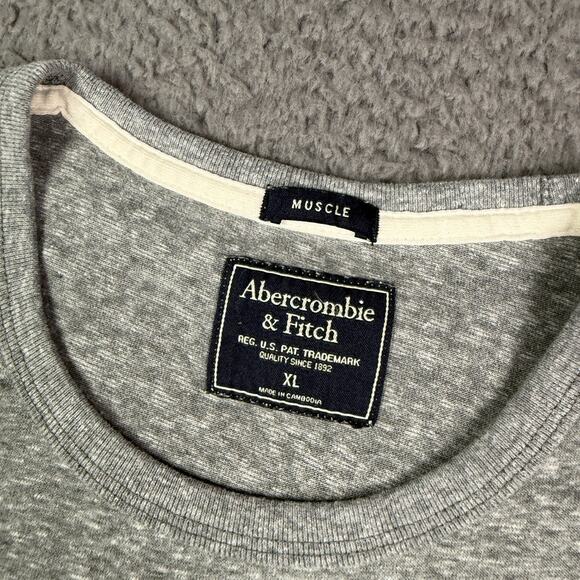 Abercrombie & Fitch Muscle Fit Shirt Mens XL Gray Moose Embroidered Vintage Y2K - Picture 3 of 8